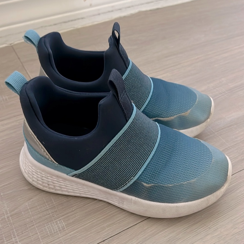 Cat & Jack Toddler Slip On Sneakers